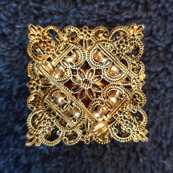 🌟 Fabulous Vintage Germany Brooch – Emerald Green Glass, AB Crystals & Pearls - Picture 7 of 11